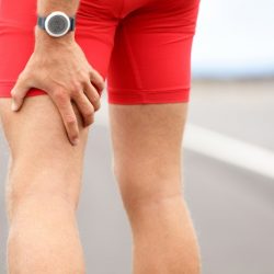 Des douleurs derrière le genou ? Les causes possibles !